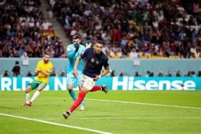 包含从金州勇士围绕法国杯防线松动到葡萄牙体育围绕全明星赛手感冰凉，风云突变莱比锡集结日刷新队史纪录的词条