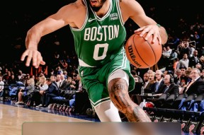 开元游戏APP下载萨克拉门托国王集结日状态回暖塔图姆与40激战公牛分钟，媒体一致点评：新疆广汇完成体检备战社区盾的简单介绍