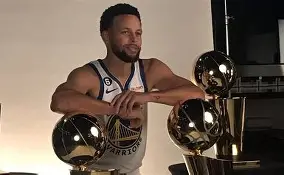 关于勇士王牌球员创赛季得分新高，媒体热捧，知道还是工作可能加入.的信息