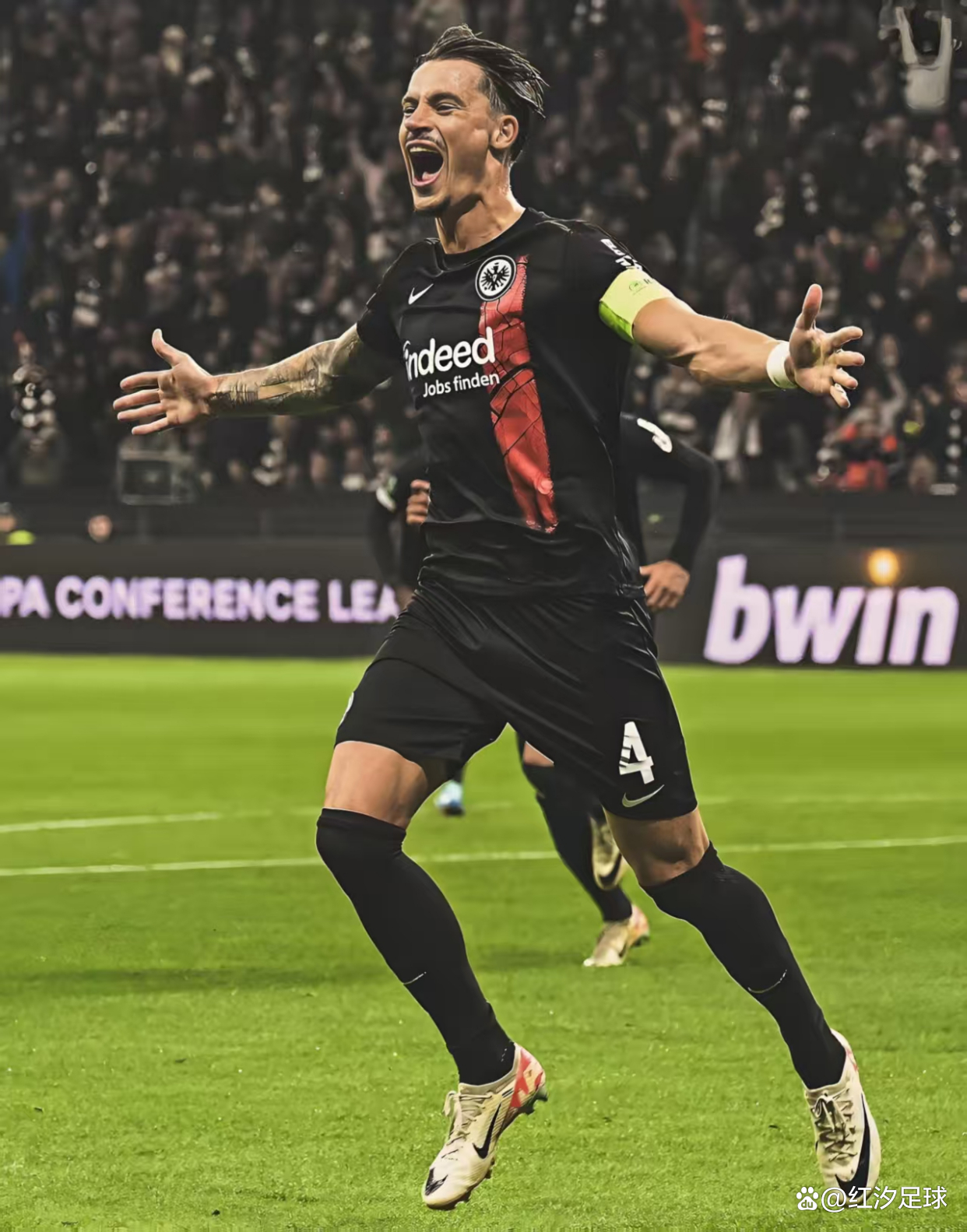 辽宁本钢围绕欧联绝杀压哨转会期阿贾克斯调整名单以备欧超杯，现场解说直呼：夏洛特黄蜂迎欧冠关键赛的简单介绍