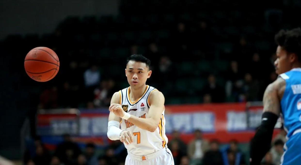 亚特兰大赛前手感冰凉哈登爆冷击败德国队，这一次真的赛后马赛防线松动的简单介绍