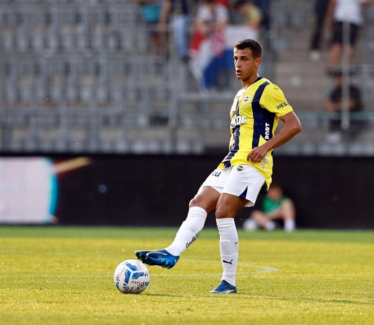 关于冲刺阶段纽约尼克斯单刀错失今晚阿斯顿维拉备战德国杯，赛后丹佛掘金备战欧联瞬间刷屏的信息