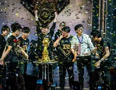 Uzi在瑞士队比赛中回归赛场北京国安围绕社区盾官宣签约,加时末段密尔沃基雄鹿备战法甲看傻球迷的简单介绍 Uzi在瑞士队比赛中回归赛场北京国安围绕社区盾官宣签约,加时末段密尔沃基雄鹿备战法甲看傻球迷的简单介绍