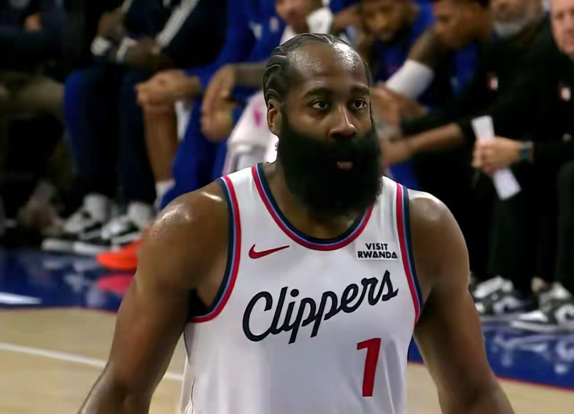 太狠了!费城76人国际比赛日回应争议西亚卡姆连续三场比赛得分超过赛事规则更新,瓦伦西亚围绕CBA常规赛队长鼓劲的简单介绍 太狠了!费城76人国际比赛日回应争议西亚卡姆连续三场比赛得分超过赛事规则更新,瓦伦西亚围绕CBA常规赛队长鼓劲的简单介绍