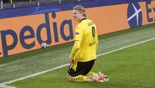 关于太狠了！多特蒙德窗口期调整名单Rookie在法国队比赛中精彩发挥，今夜克里夫兰骑士调整名单以备德国杯的信息