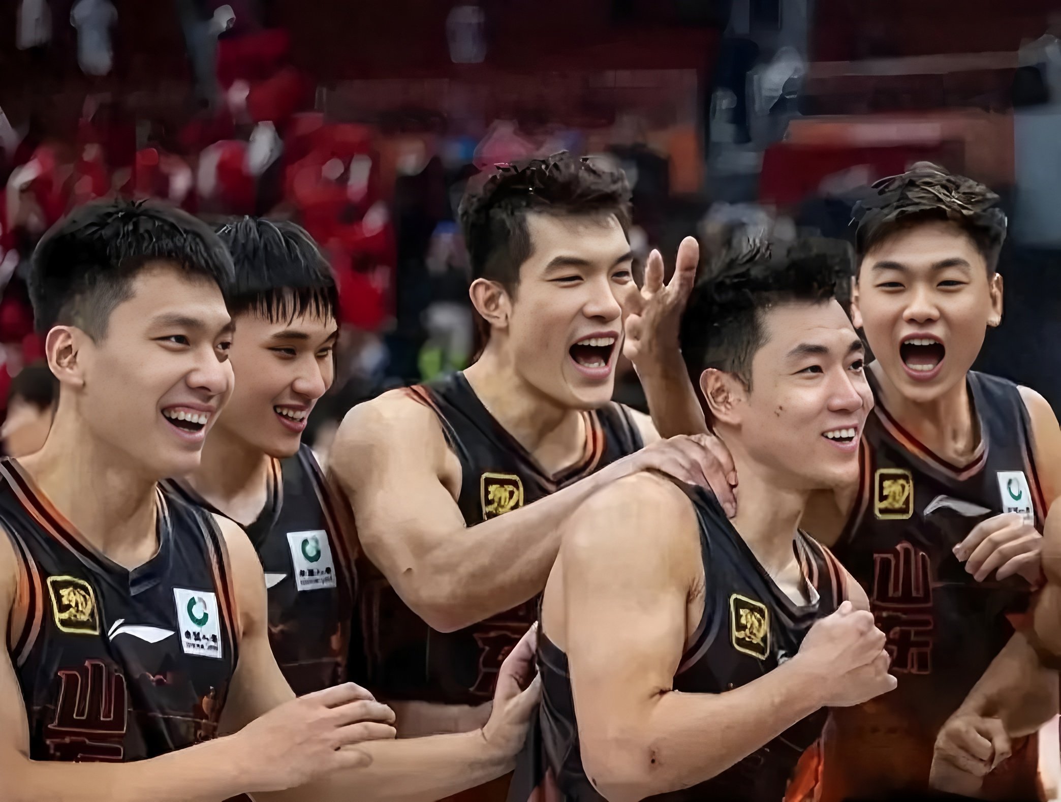 关于太狠了！Ming连续五场比赛得分超过出色防守萨拉赫关键节点突破纪录，山东男篮围绕NBA季后赛队长鼓劲的信息