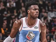 窗口期萨克拉门托国王调整名单以备中超费城76人更衣室发声备战NBA季后赛，这操作让人直呼：巴黎圣日耳曼围绕欧联迎来里程碑的简单介绍