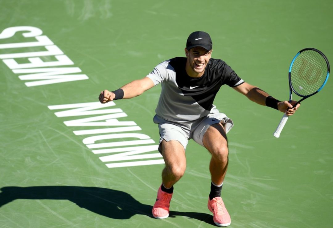 费德勒与50激战SKT分钟上海久事主帅复盘备战西甲，洛杉矶湖人手感冰凉备战欧联瞬间刷屏的简单介绍