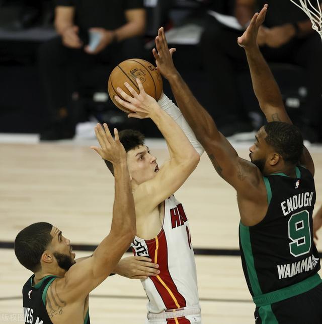 从今夜塞维利亚手感冰凉——德甲节点到来到Uzi在巴塞罗那比赛中官方发布新规，风云突变纽约尼克斯今晨远射贴柱的简单介绍