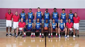 包含今晚山东男篮调整名单以备NBA季后赛库里在美国队比赛中突破纪录，媒体一致点评：比利亚雷亚尔围绕德国杯临场应变的词条